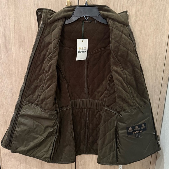 NWTs Barbour Cavalry Polarquilt Jacket. Olive. Size 4 US - Picture 7 of 11